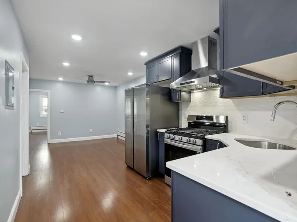 4 Garrison Avenue image 4 of 25