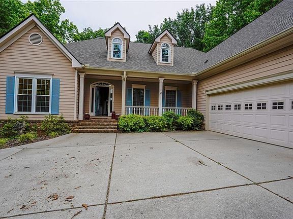 2nd image of 4459 N Gate Dr