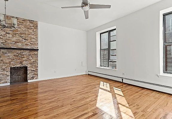 3rd image of 259 W 113th St APT 3