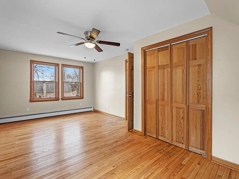 62 Brookside Ave E — Photo 34