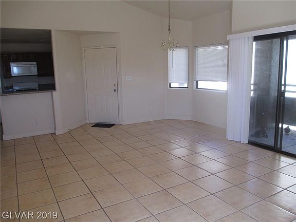 4th image of 5046 S Rainbow Blvd Unit 201