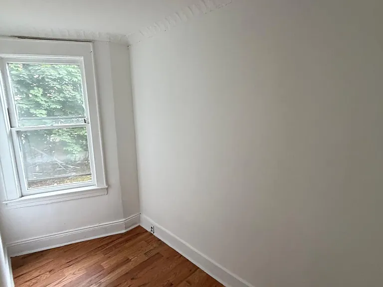 1419 Hiawatha Ave — Photo 7