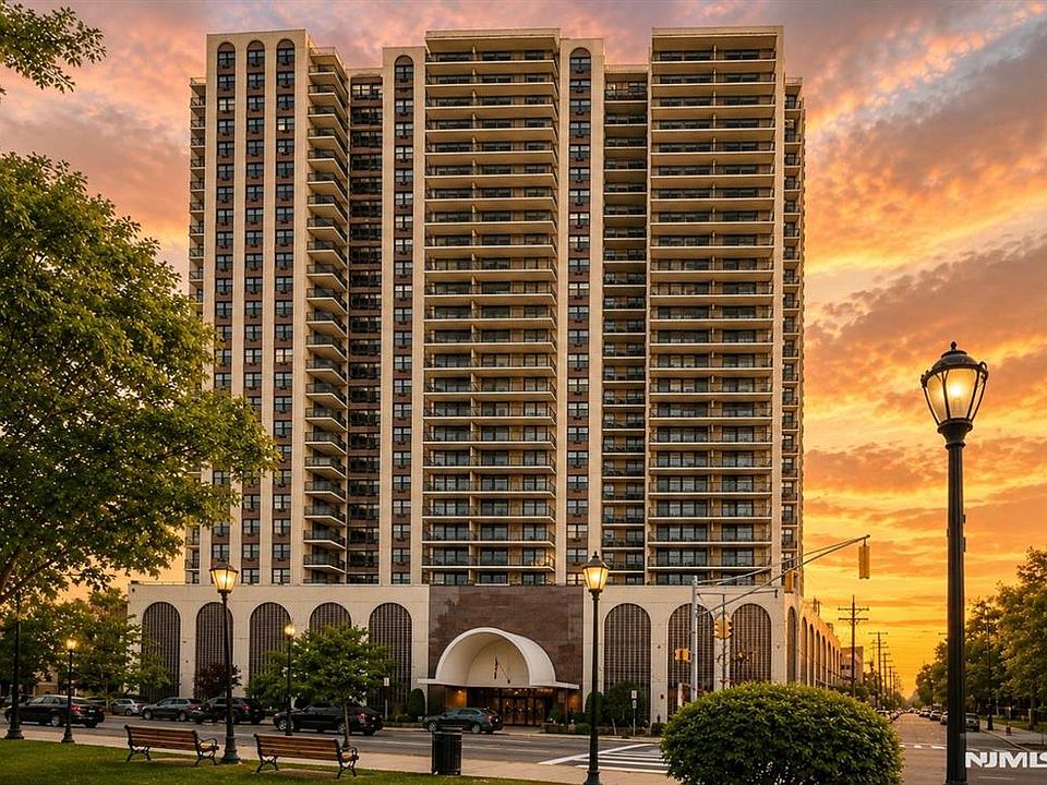 1st image of 7855 Boulevard 1106