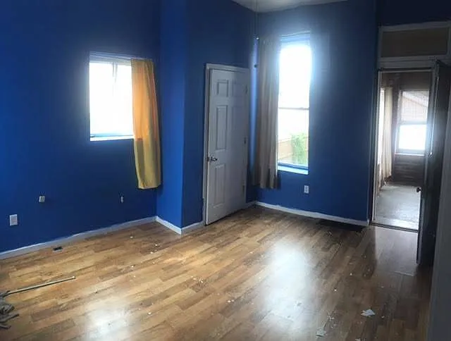 4547 Morganford Rd — Photo 2