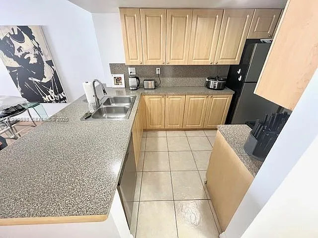 1717 N Bayshore Dr #A-1450 — Photo 15