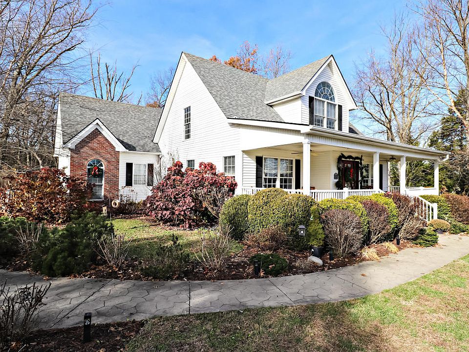 1st image of 73 Chloe Ln