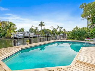 512 Riviera Dr, Fort Lauderdale, FL 33301