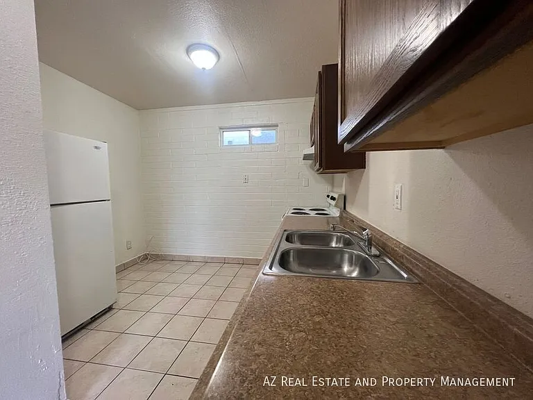 1229 W Pierce St #2 — Photo 9