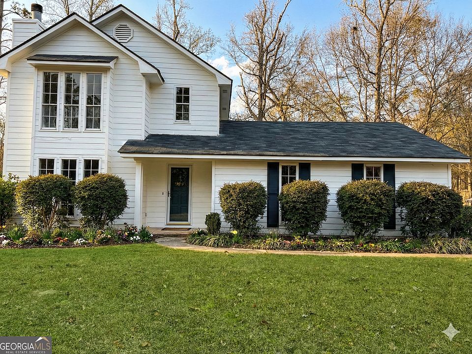 1st image of 411 Fawnbrook Cir