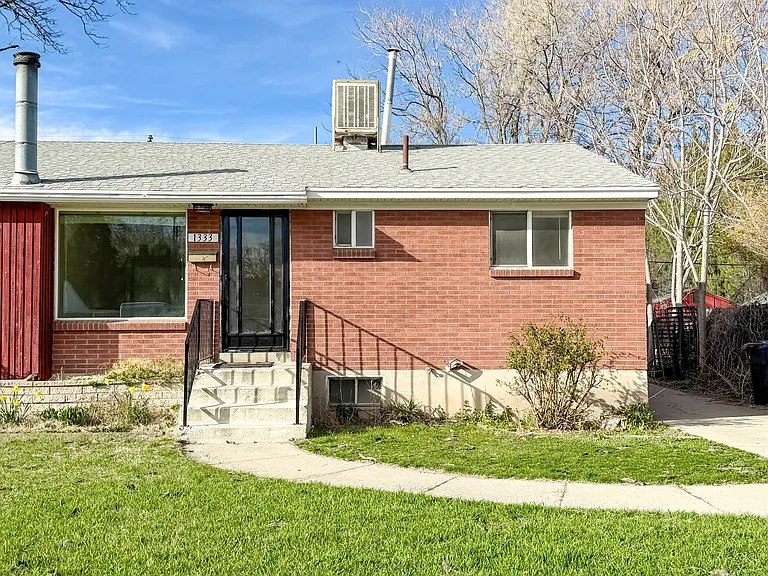 1333 E 4170 S — Photo 27