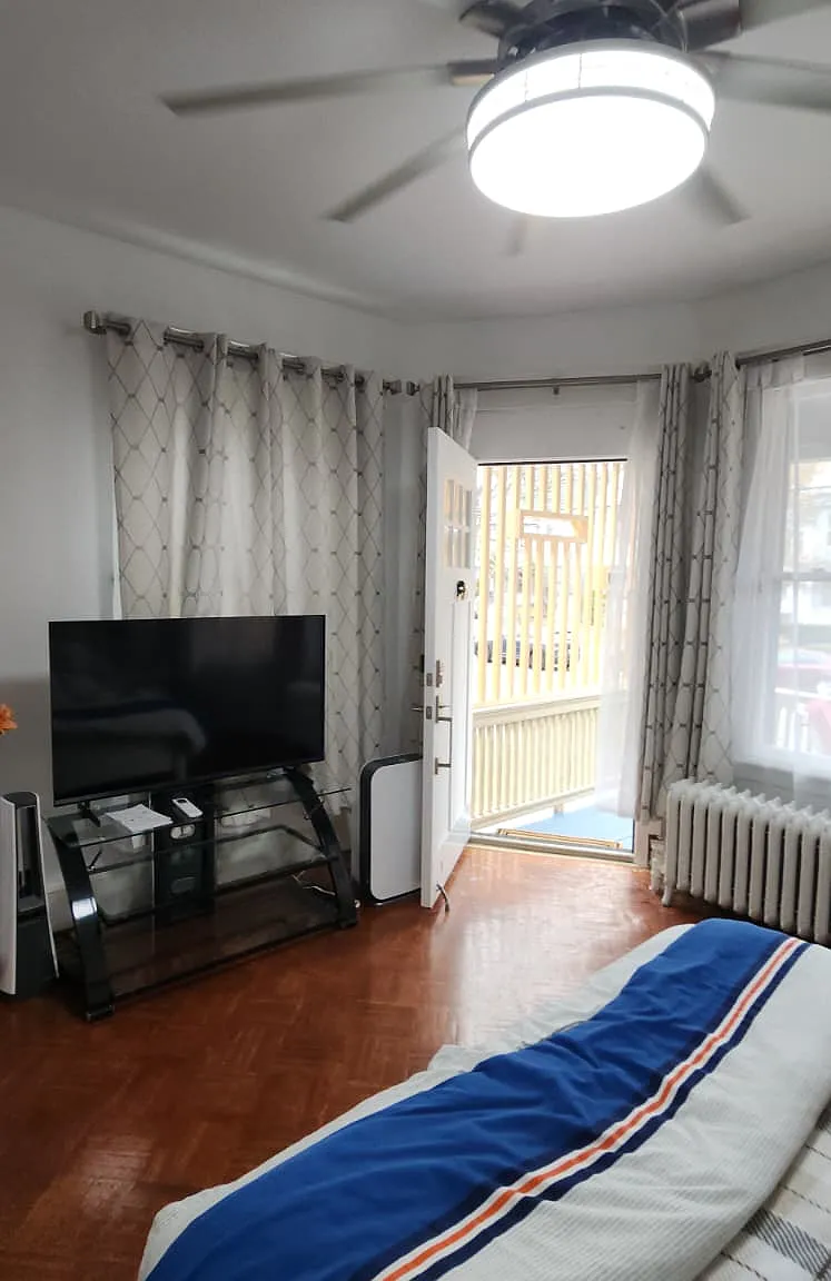 1 bed, 950 sqft, $1,650 — Photo 2