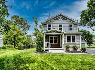 62 W Elizabeth St, Skaneateles, NY 13152