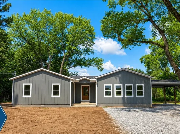 1523 S Roberts Rd, Fayetteville, AR 72701