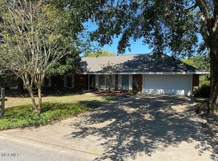 2530 Parkway Rd, Biloxi, MS 39531