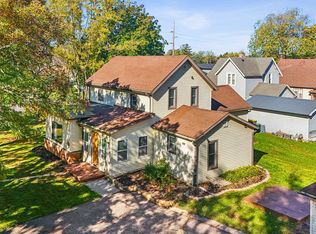 247 S Dewey Ave, Reedsburg, WI 53959