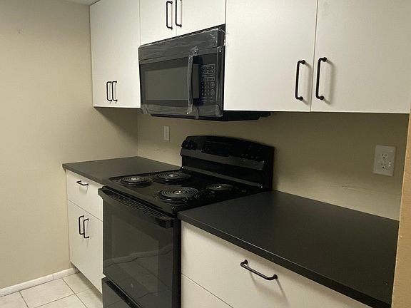 3rd image of 1462 Holden Ave #A