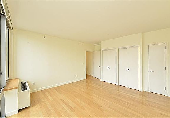 5th image of 225-227 W 60th St #12E