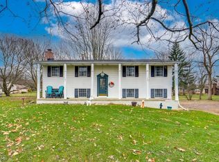 1916 Birk Cir NE, Canton, OH 44705