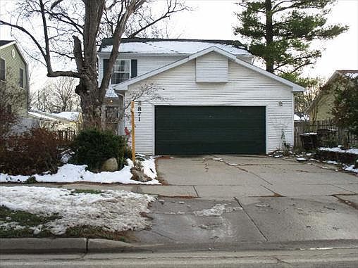 1st image of 871 W Grand River Ave