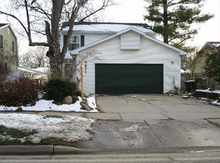 871 W Grand River Ave, Portland, MI