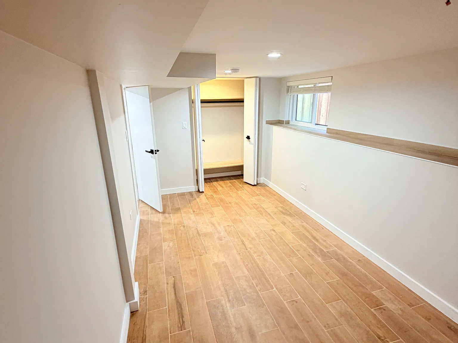 2 bed, 1000 sqft, $2,100 — Photo 4