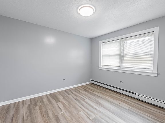 4th image of 5508 W 55th St APT 2