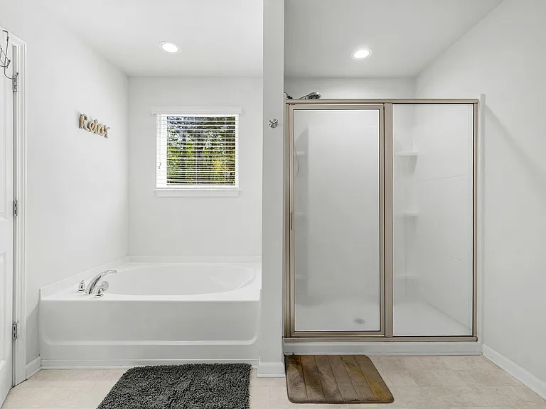 206 J Belton Ct — Photo 19