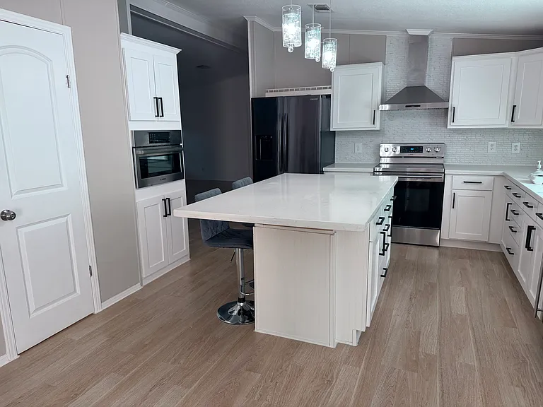 4539 Rose Ln — Photo 4
