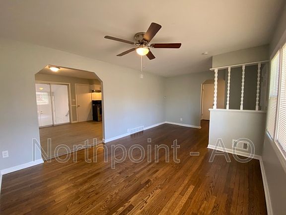 5th image of 7813 E 113th Ter