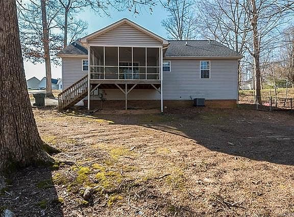 5th image of 928 Brooklee Dr