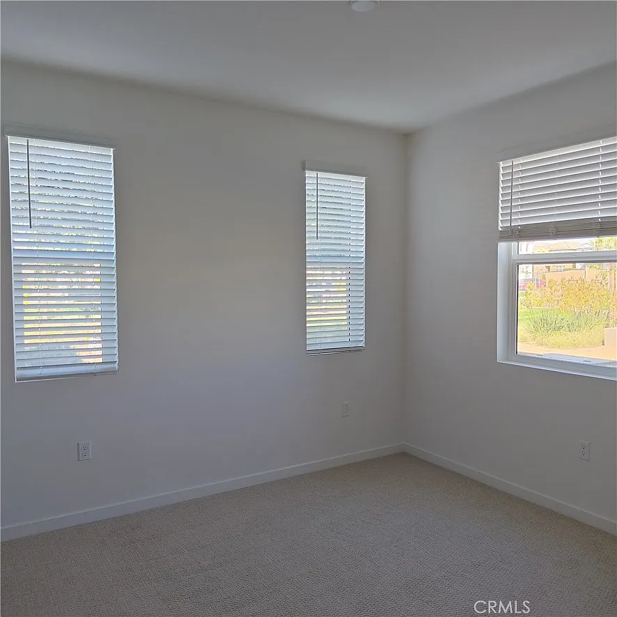 4 bed, 3.5 bath, 1879 sqft, $3,500 — Photo 4
