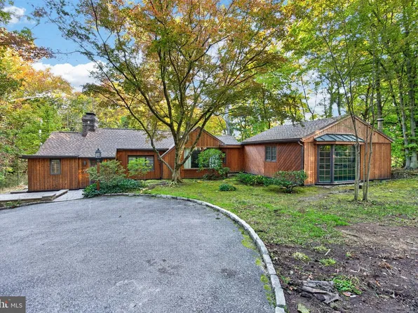 302 Frog Hollow Rd, Phoenixville, PA 19460