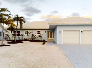 140 13th St, Key Colony Beach, FL 33051