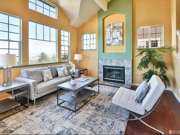 3rd image of 17 Sunrise Ct