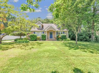 21 Blueberry Ln, Monroe, CT 06468