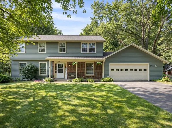 694 Shanlee Dr, Webster, NY 14580