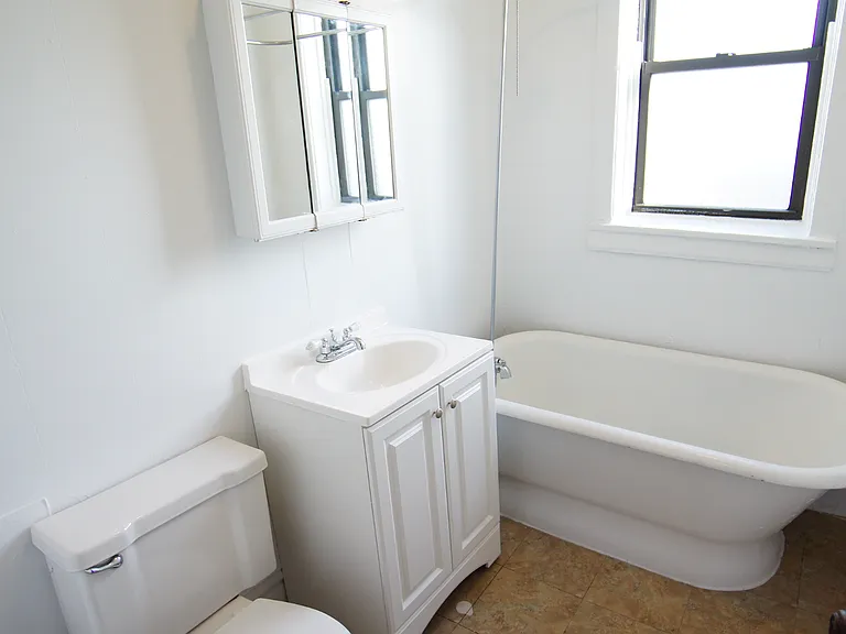 2542 N Kedzie Blvd #3W — Photo 6