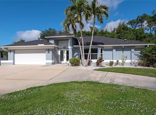 281 Johnnycake Dr, Naples, FL 34110