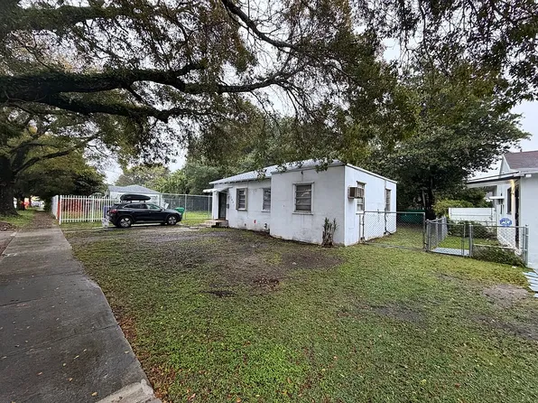 3621 SW 13th St, Miami, FL 33145