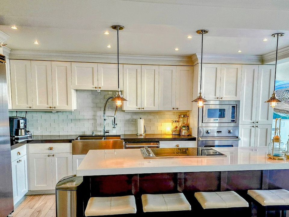 1st image of 1820 Avenida Del Mundo #Terrace03