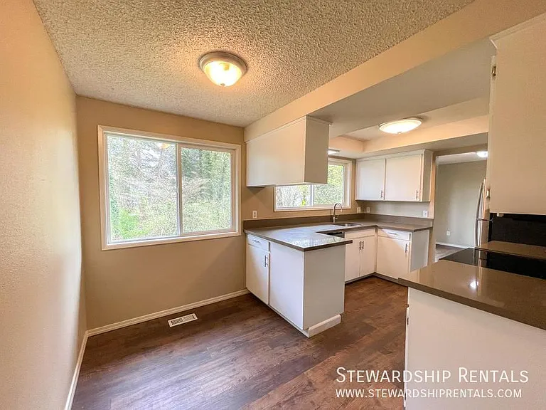 3620 SE 36th Cir — Photo 5