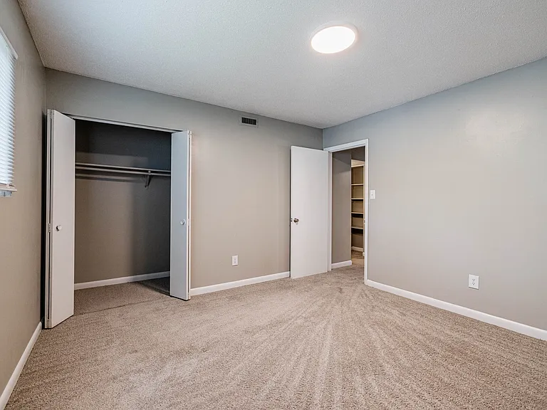 633 Chappell Dr — Photo 15