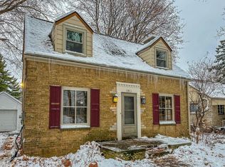 13613 West Prospect PLACE, New Berlin, WI 53151