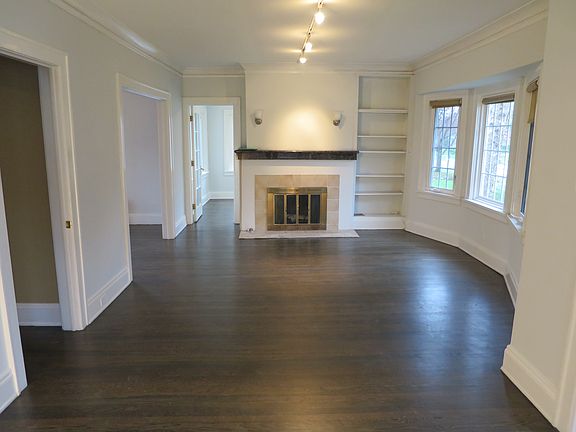 2nd image of 2206 Delaware Dr