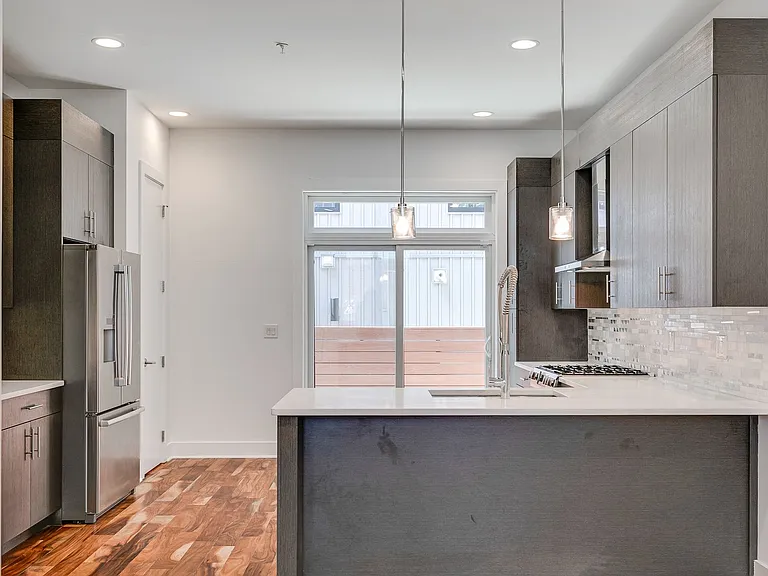 326 Potts Pl — Photo 2