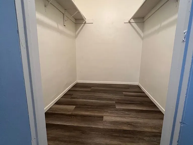 741 S Hobart Blvd — Photo 17