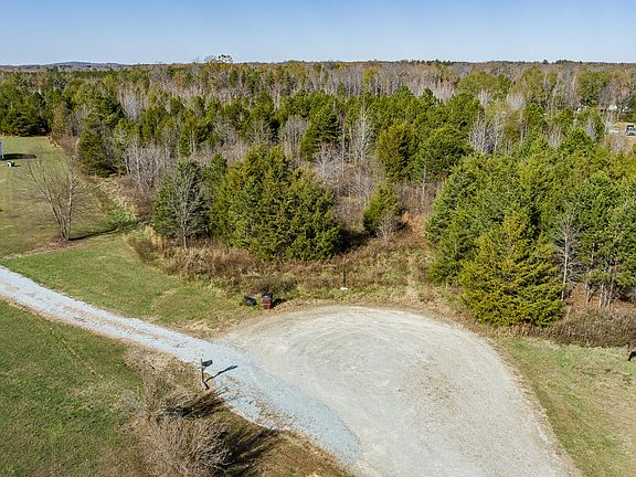 4th image of 175 Glendale Ln