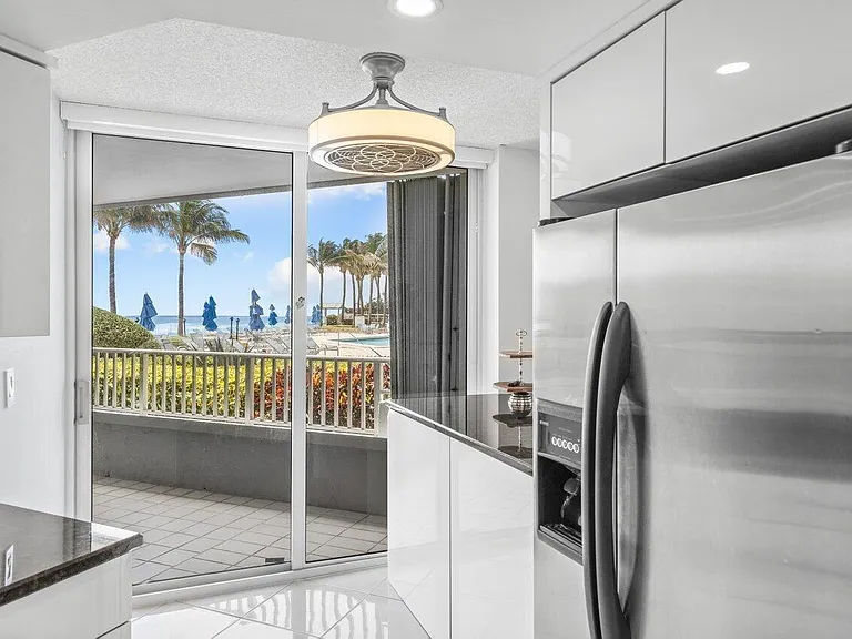 5200 N Ocean Dr #102 — Photo 14
