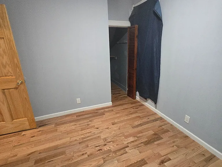1013 Stark St #1 — Photo 1
