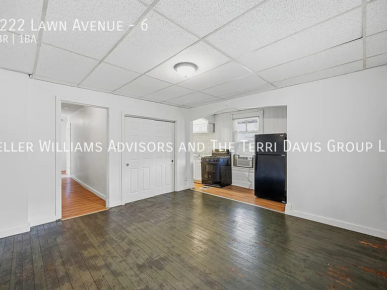 2222 Lawn Ave #6 — Photo 3